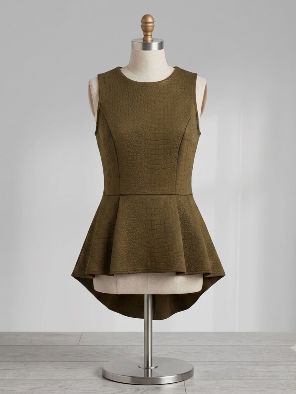 Worthington Olive Textured Sleeveless Peplum High-Low Top
